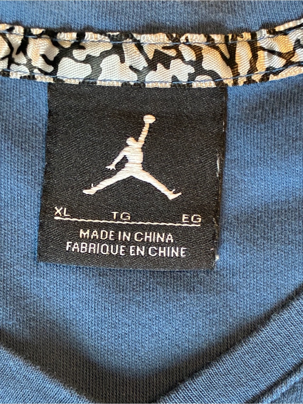 Jordan Tshirt Mens XL Blue Jumpman Logo Vneck Athletic Gym Basketball Tee - Picture 8 of 12